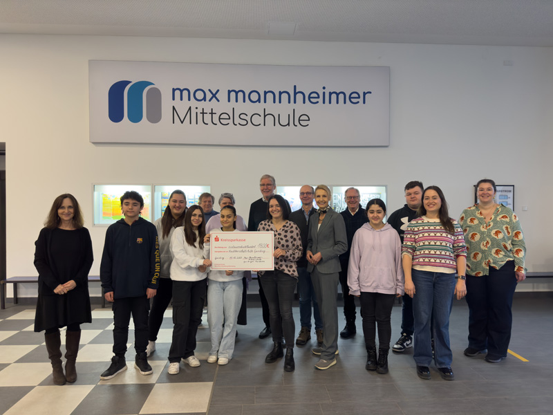 Benefizaktion der Max-Mannheimer-Mittelschule und der Garchinger Parteien