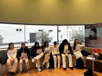 Theater AG der Max Mannheimer Mittelschule beim „Tag der Quellen“ im Volkstheater